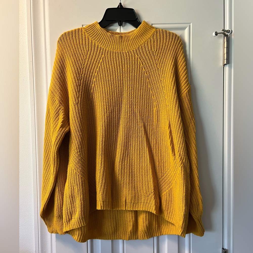 Old Navy Sweater